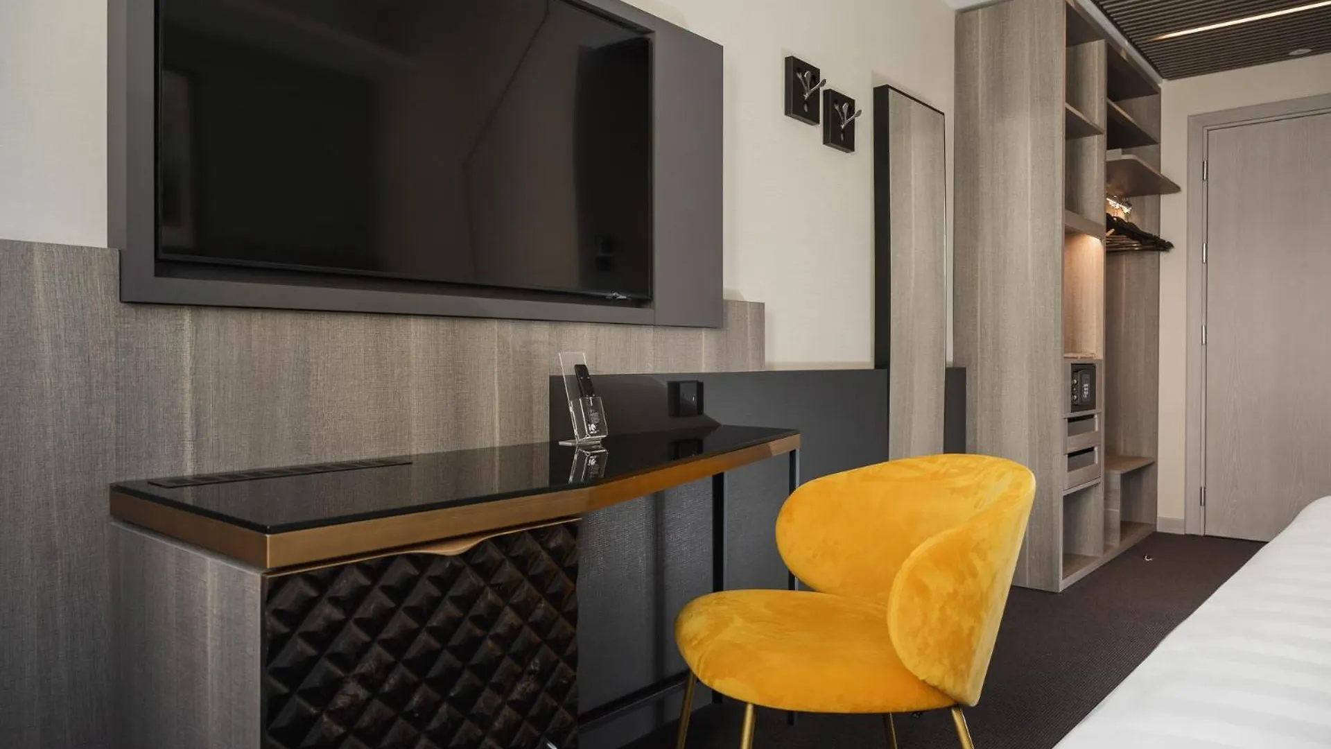 Iq Hotel Firenze 4*, Florence Italy